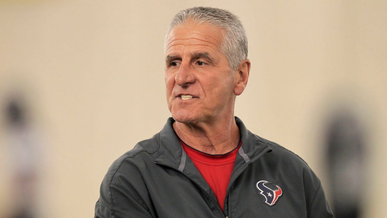 Vikings hire Joe Marciano to fill in for suspended special teams coach Mike Priefer